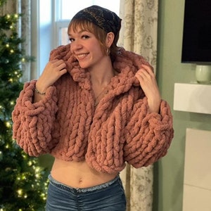 Video Tutorial Chunky Hand Knit Crop Jacket with Hood PATTERN